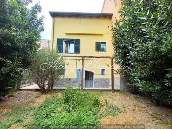 casa indipendente in vendita ad Albenga