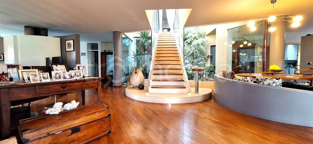 casa indipendente in vendita ad Albenga