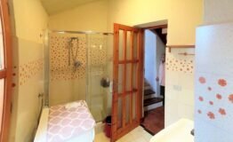 casa indipendente in vendita ad Albenga in zona Lusignano