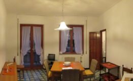 casa indipendente in vendita ad Albenga in zona Vadino