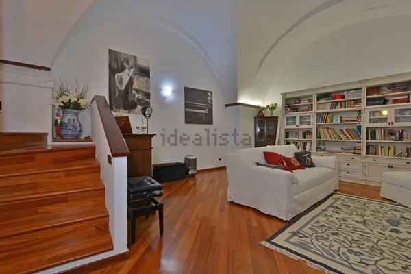 casale in vendita ad Albenga in zona Bastia