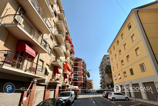 appartamento in vendita ad Albenga