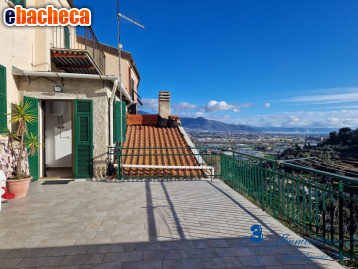 casa indipendente in vendita ad Albenga in zona San Fedele