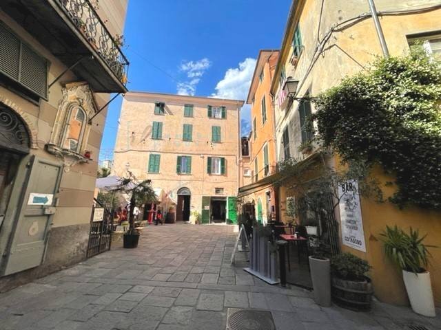 appartamento in vendita ad Albenga