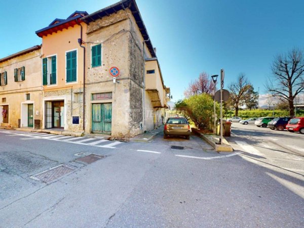 appartamento in vendita ad Albenga in zona Leca