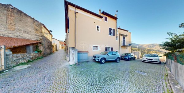 appartamento in vendita ad Albenga in zona San Fedele