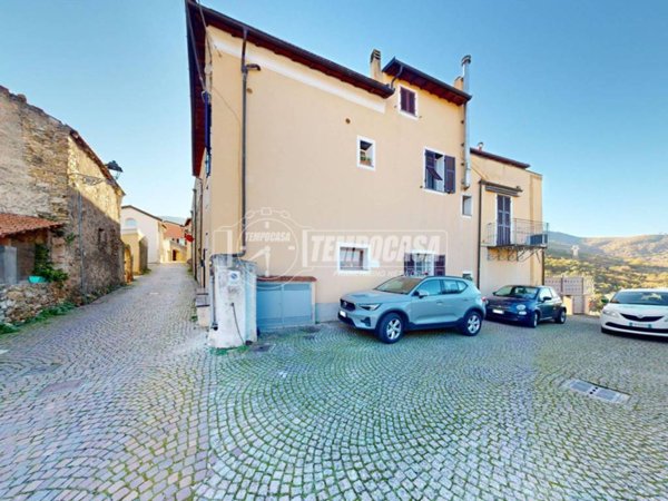 appartamento in vendita ad Albenga in zona San Fedele