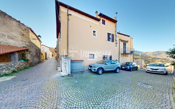 appartamento in vendita ad Albenga in zona San Fedele