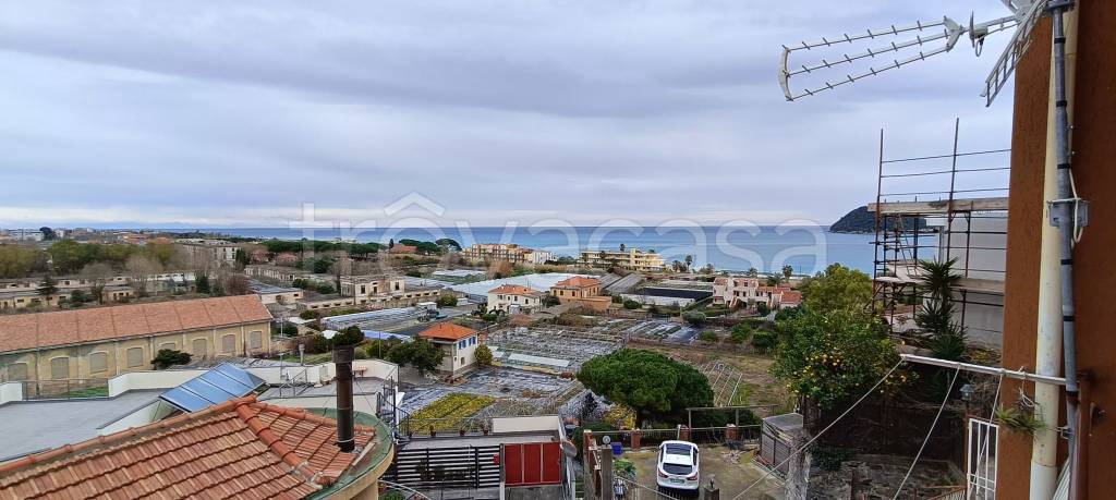 appartamento in vendita ad Albenga