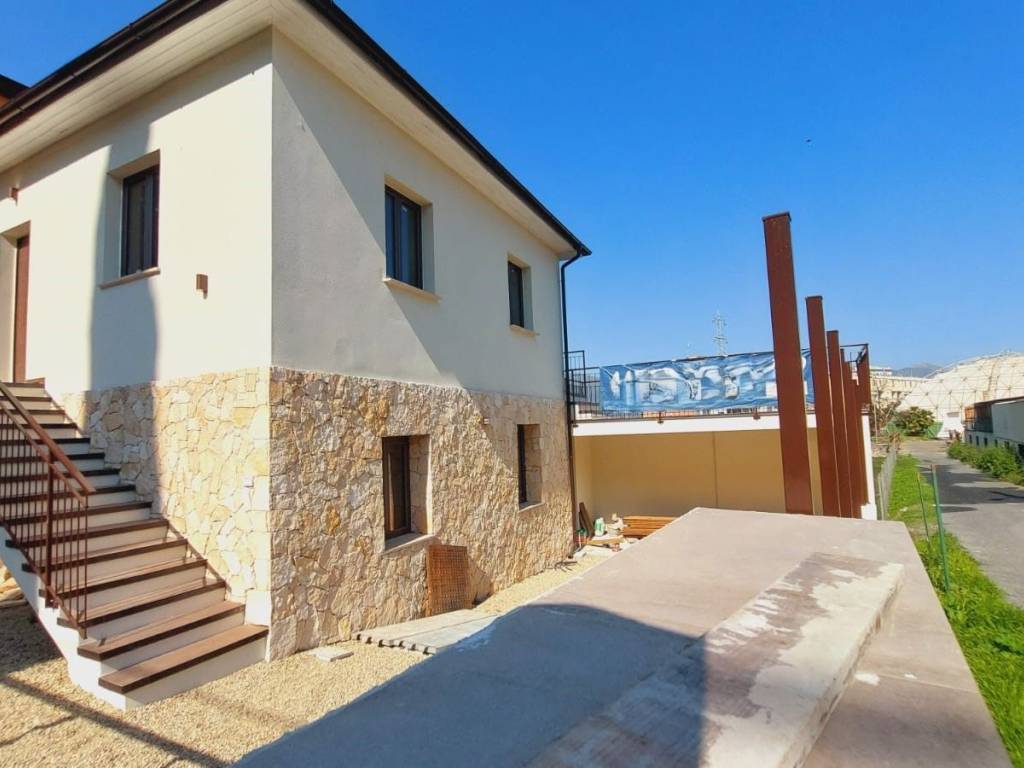 appartamento in vendita ad Albenga