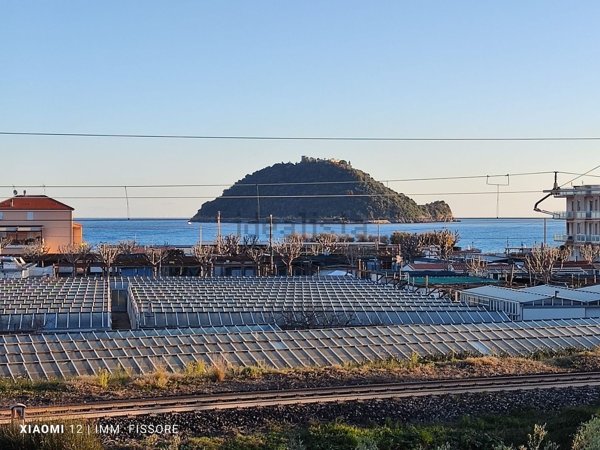 appartamento in vendita ad Albenga