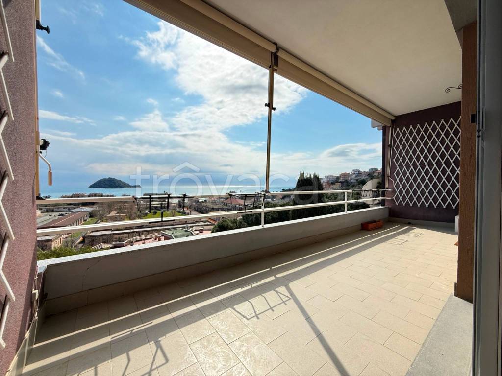 appartamento in vendita ad Albenga