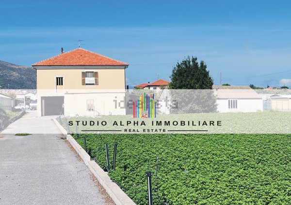 pentavano in vendita ad Albenga