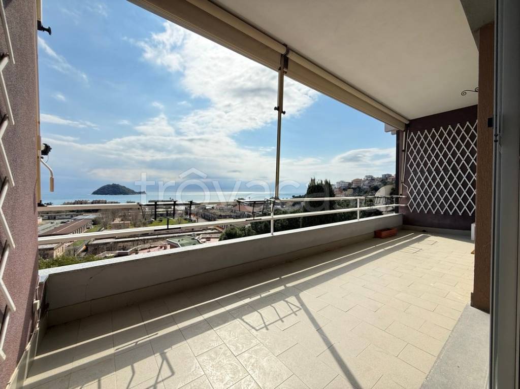 appartamento in vendita ad Albenga