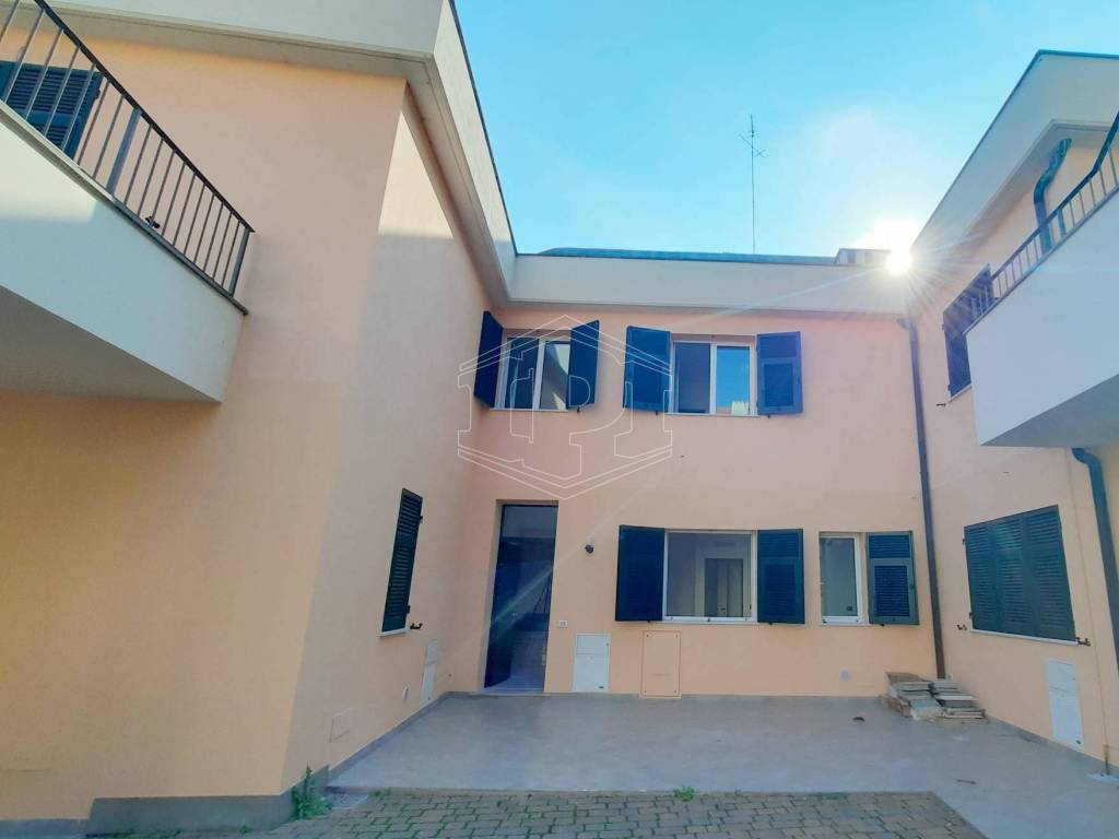 appartamento in vendita ad Albenga