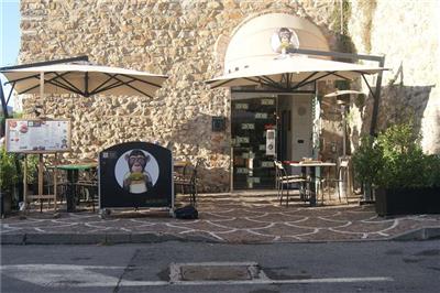 locale commerciale in vendita ad Albenga