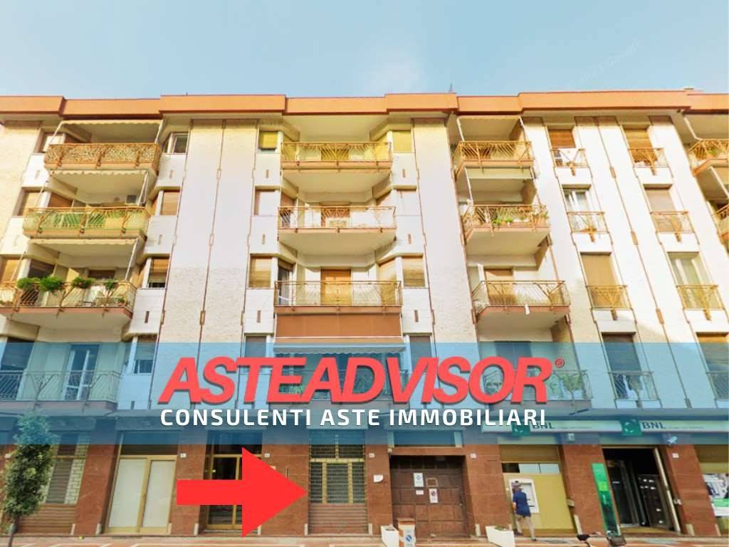 negozio in vendita ad Albenga