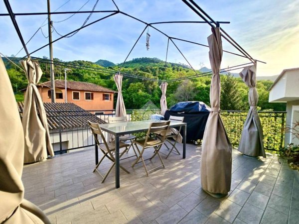 casa semindipendente in vendita ad Albenga in zona San Fedele
