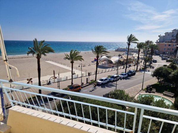 appartamento in vendita ad Albenga