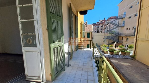 appartamento in vendita ad Albenga