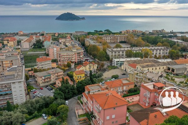 appartamento in vendita ad Albenga
