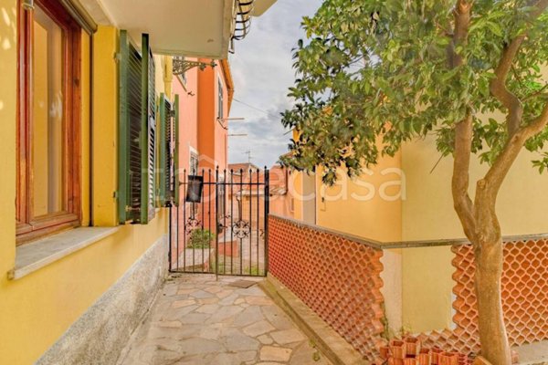 casa indipendente in vendita ad Albenga