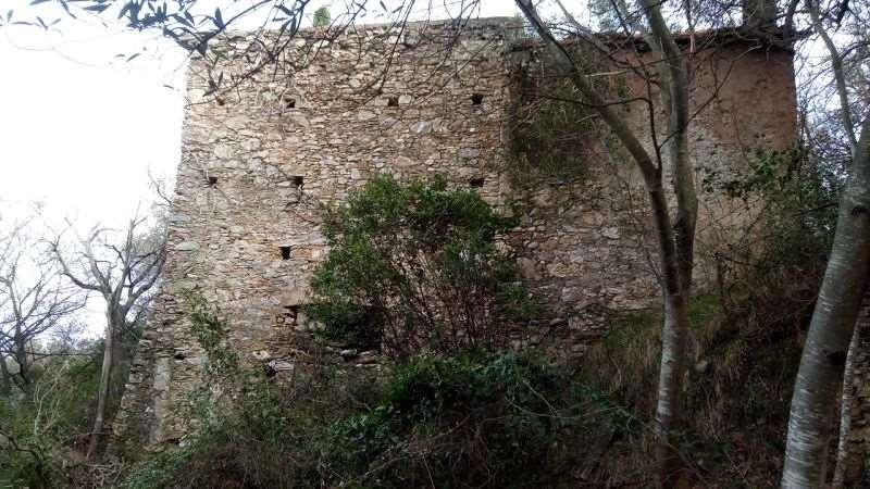 rudere in vendita ad Albenga in zona Lusignano