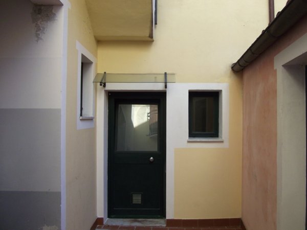 appartamento in vendita ad Albenga in zona Leca