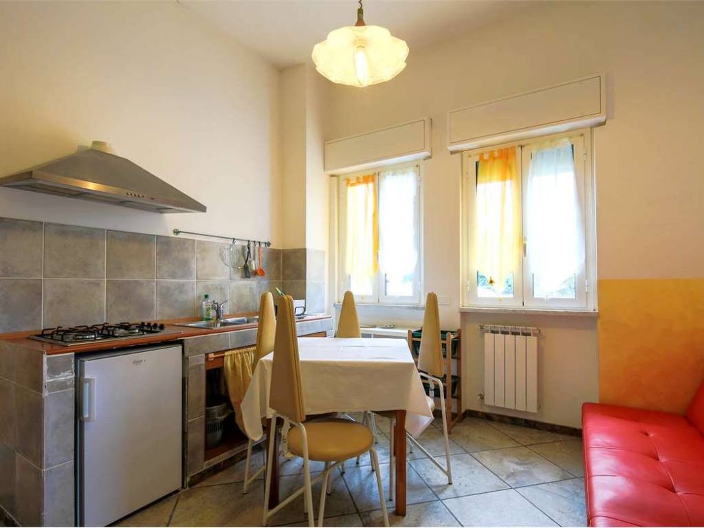 negozio in vendita ad Albenga