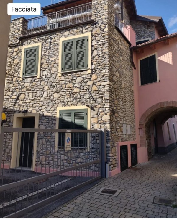 appartamento in vendita ad Albenga