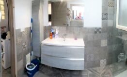 casa semindipendente in vendita ad Albenga in zona Leca