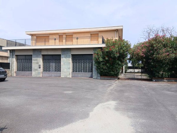 casa indipendente in vendita ad Albenga