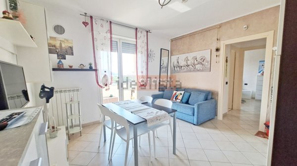 appartamento in vendita ad Albenga in zona Vadino
