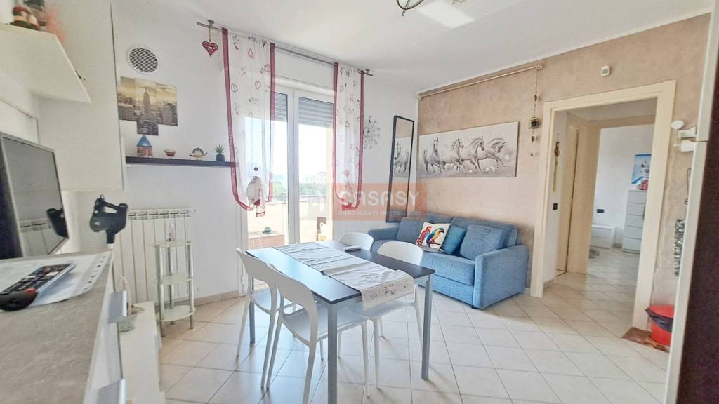 appartamento in vendita ad Albenga in zona Vadino