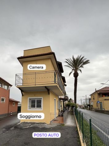 appartamento in vendita ad Albenga in zona Bastia