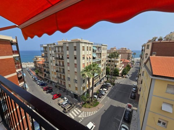 appartamento in vendita ad Albenga