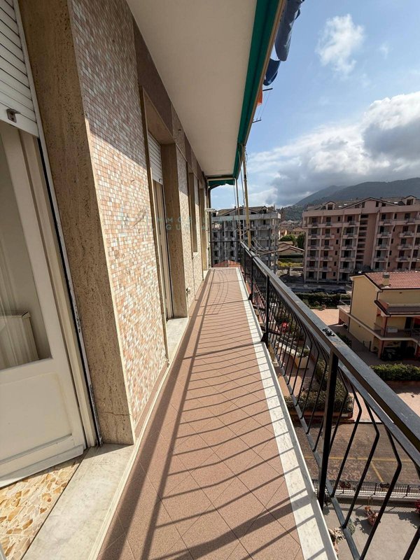 appartamento in vendita ad Albenga