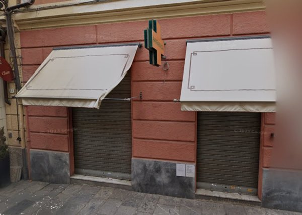 negozio in vendita ad Albenga