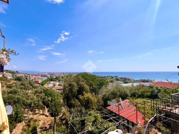 appartamento in vendita ad Albenga