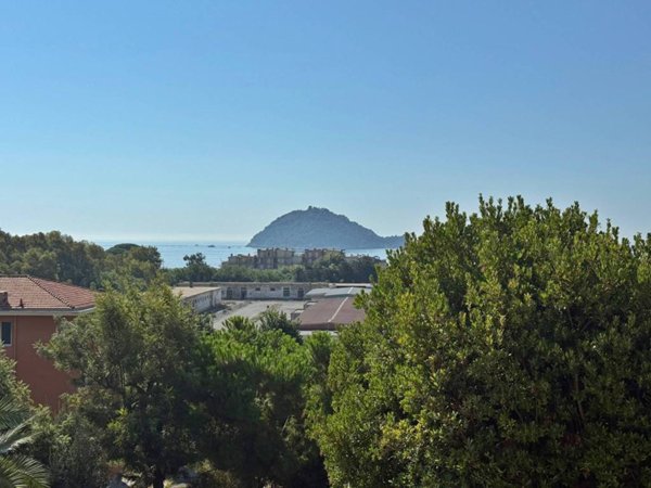 appartamento in vendita ad Albenga