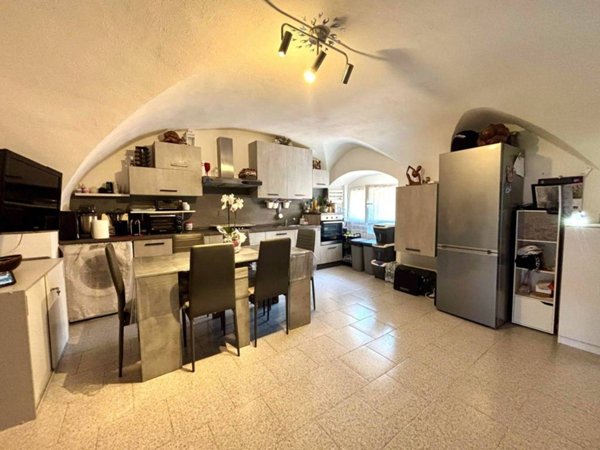 appartamento in vendita ad Albenga in zona Lusignano