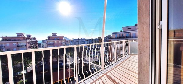 appartamento in vendita ad Albenga in zona Vadino