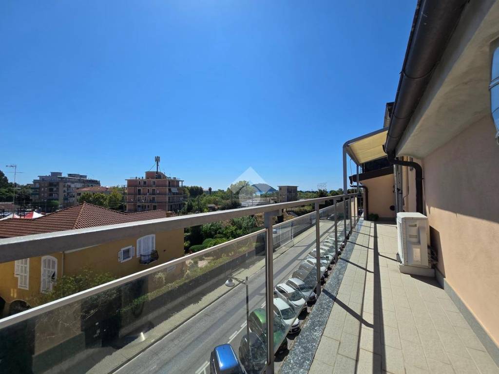 appartamento in vendita ad Albenga