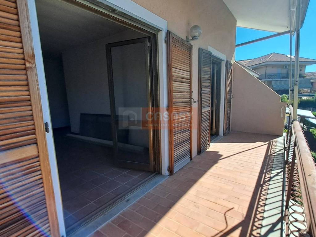 appartamento in vendita ad Albenga in zona Campochiesa