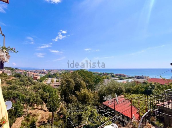 appartamento in vendita ad Albenga