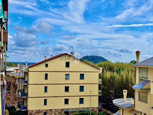 appartamento in vendita ad Albenga