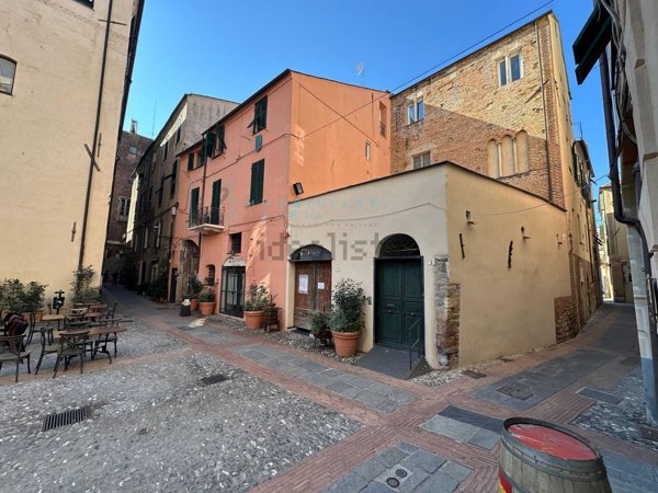 appartamento in vendita ad Albenga
