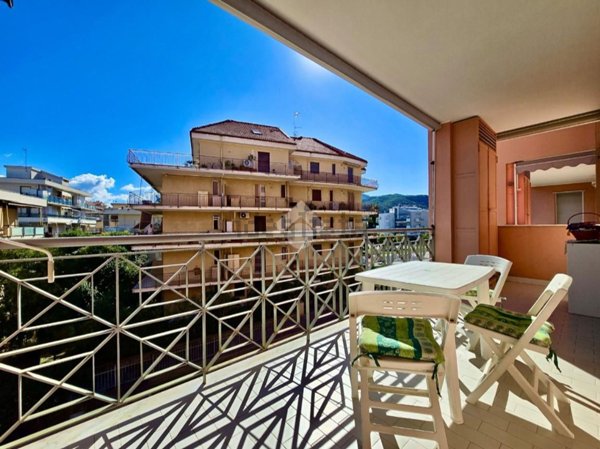 appartamento in vendita ad Albenga