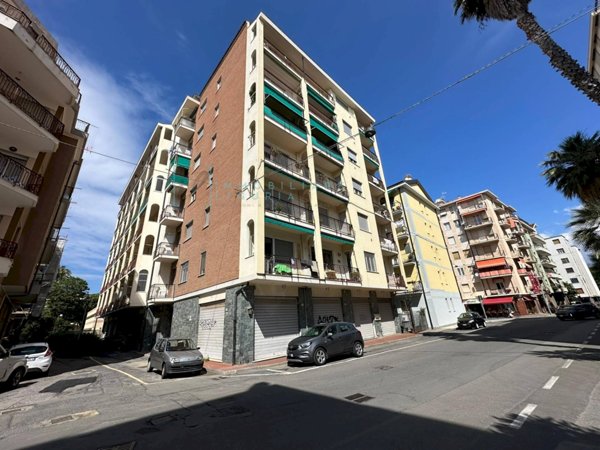 appartamento in vendita ad Albenga