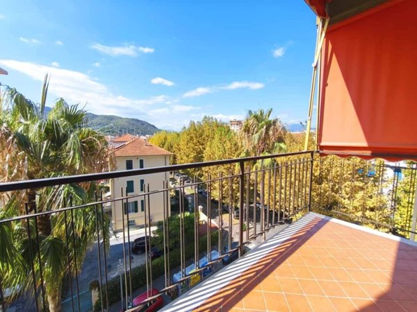 appartamento in vendita ad Albenga